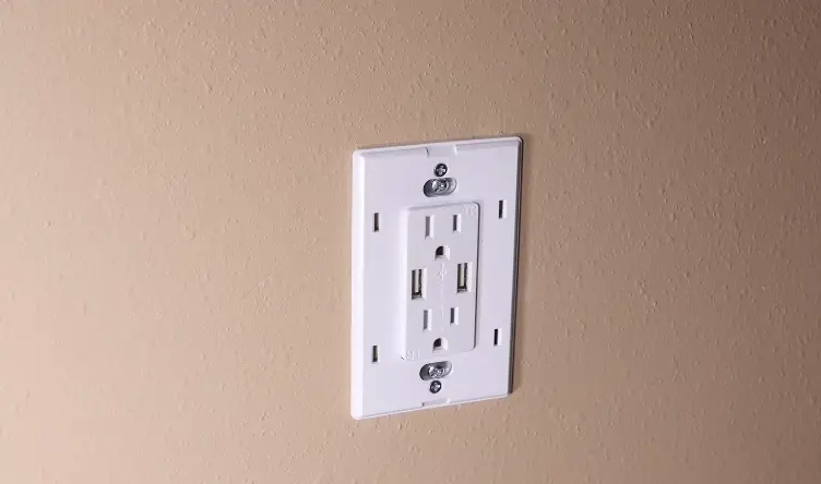 USB Outlet