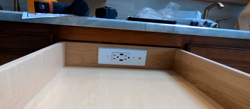 drawer-outlets